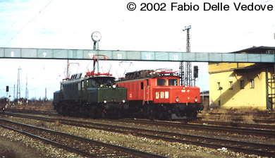 Zum Vergrößern klicken - E94 192 und 102.37 in München-Laim - Bild 9