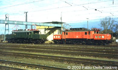 Zum Vergrößern klicken - E94 192 und 102.37 in München-Laim - Bild 10