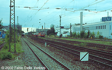 Zum Vergrößern klicken - S-Bahn-Station Heimeranplatz. Blick nach Nordwesten in Richtung München Laim.