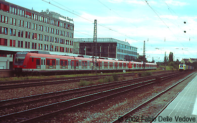 München Heimeranplatz - Juli 2001 - 423er-Vollzug als S7 in Richtung Wolfratshausen