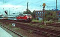 München Heimeranplatz - Juli 2001 - 218 352-3 mit dem RE 31445 nach Mühldorf (Obb)