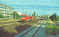 152 148-1 mit einem Container-Zug in Richtung München-Laim (München Heimeranplatz, Juli 2001)